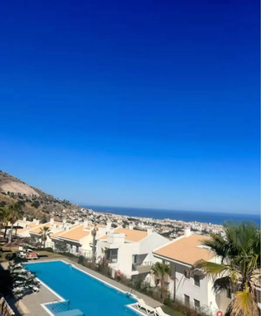 Prestigieux Appartement Avec Superbe Vue Mer Et Ville Benalmádena